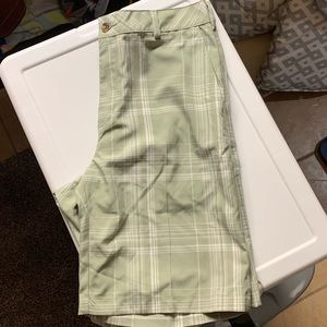 ⛳️ Ping Golf Shorts - Grey Khaki ⛳️